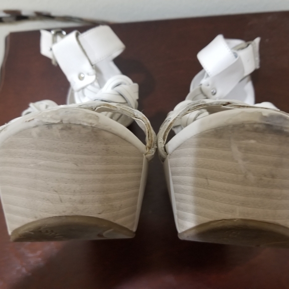 BCBG Generation Sandals - Picture 3 of 5